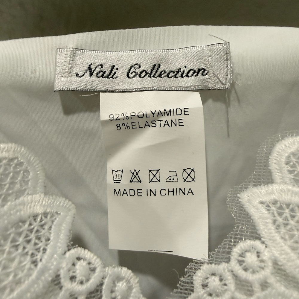 Nali Collection Gorgeous White Lace Lined Cami w/ Adjustable Spaghetti Straps - Picture 2 of 3